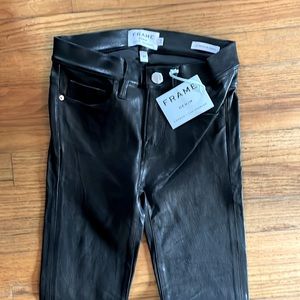 NWT Frame Le Skinny de Jeanne  Washed Noir Leather Pants. Size 25 New